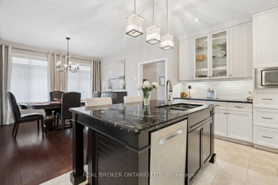14 Chestnut Drive • Guelph/Eramosa, ON photo 8
