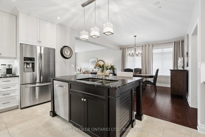 14 Chestnut Drive • Guelph/Eramosa, ON photo 9