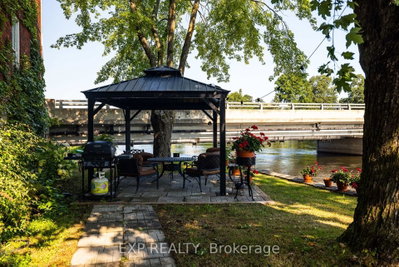 5-7 Bridge Street • Almonte, ON photo 8