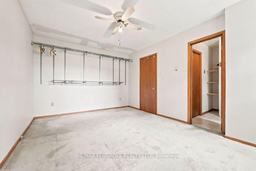 20 Meadowbrook Drive • Pembroke, ON photo 11