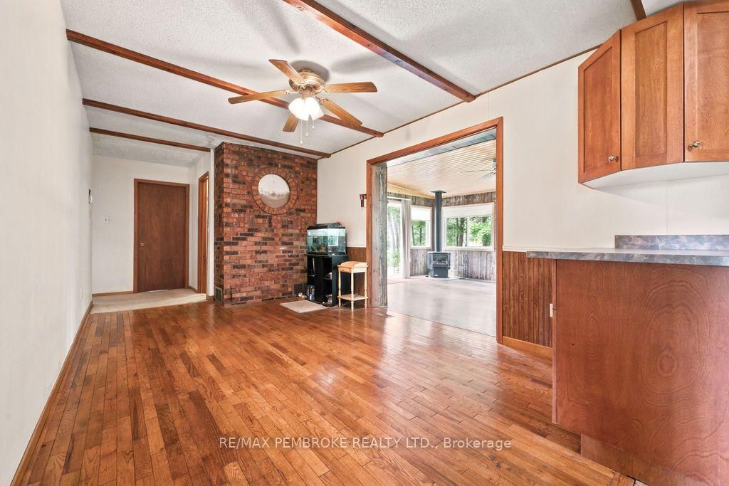 20 Meadowbrook Drive • Pembroke, ON photo 23