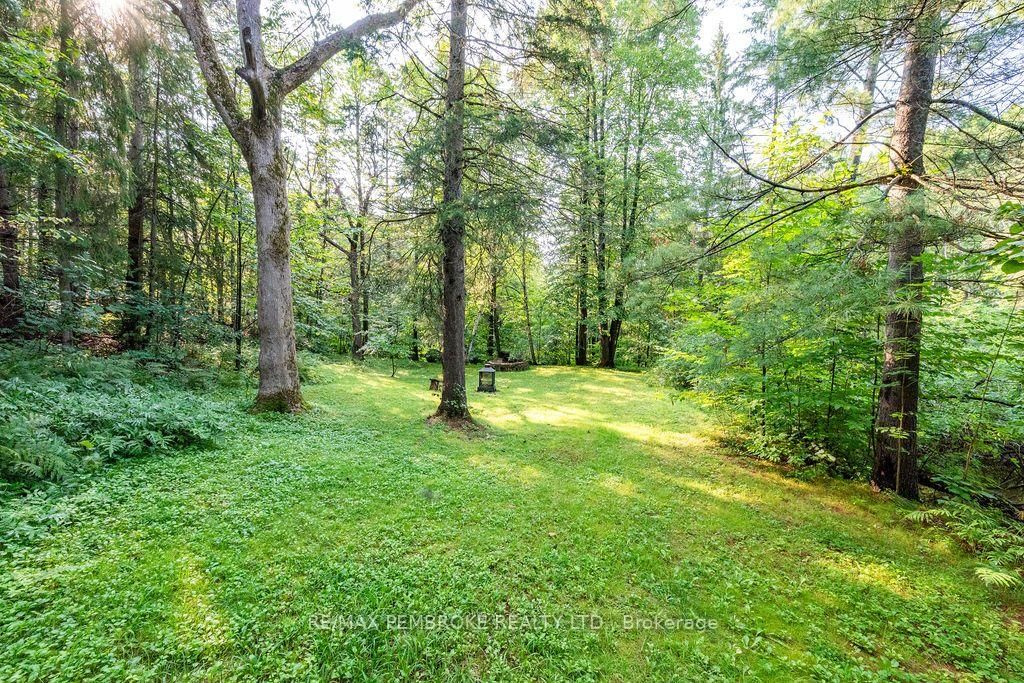 20 Meadowbrook Drive • Pembroke, ON photo 39