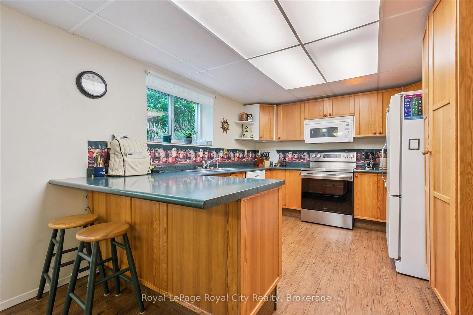 34 Pondview Crescent • Guelph, ON photo 18