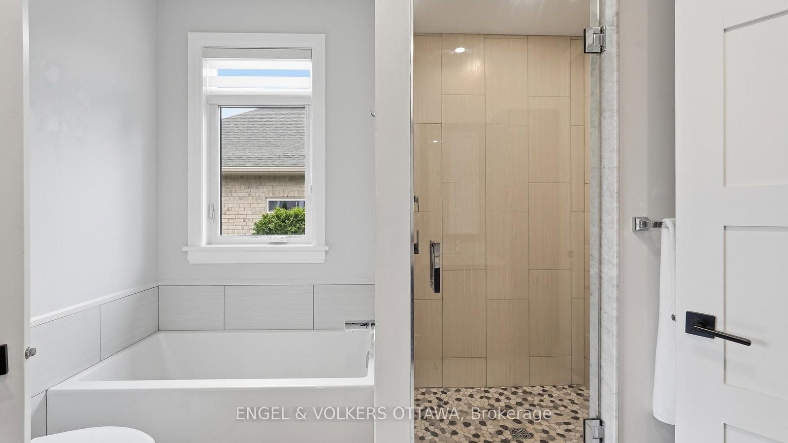 1914 Cedarlakes Way • Ottawa, ON photo 22