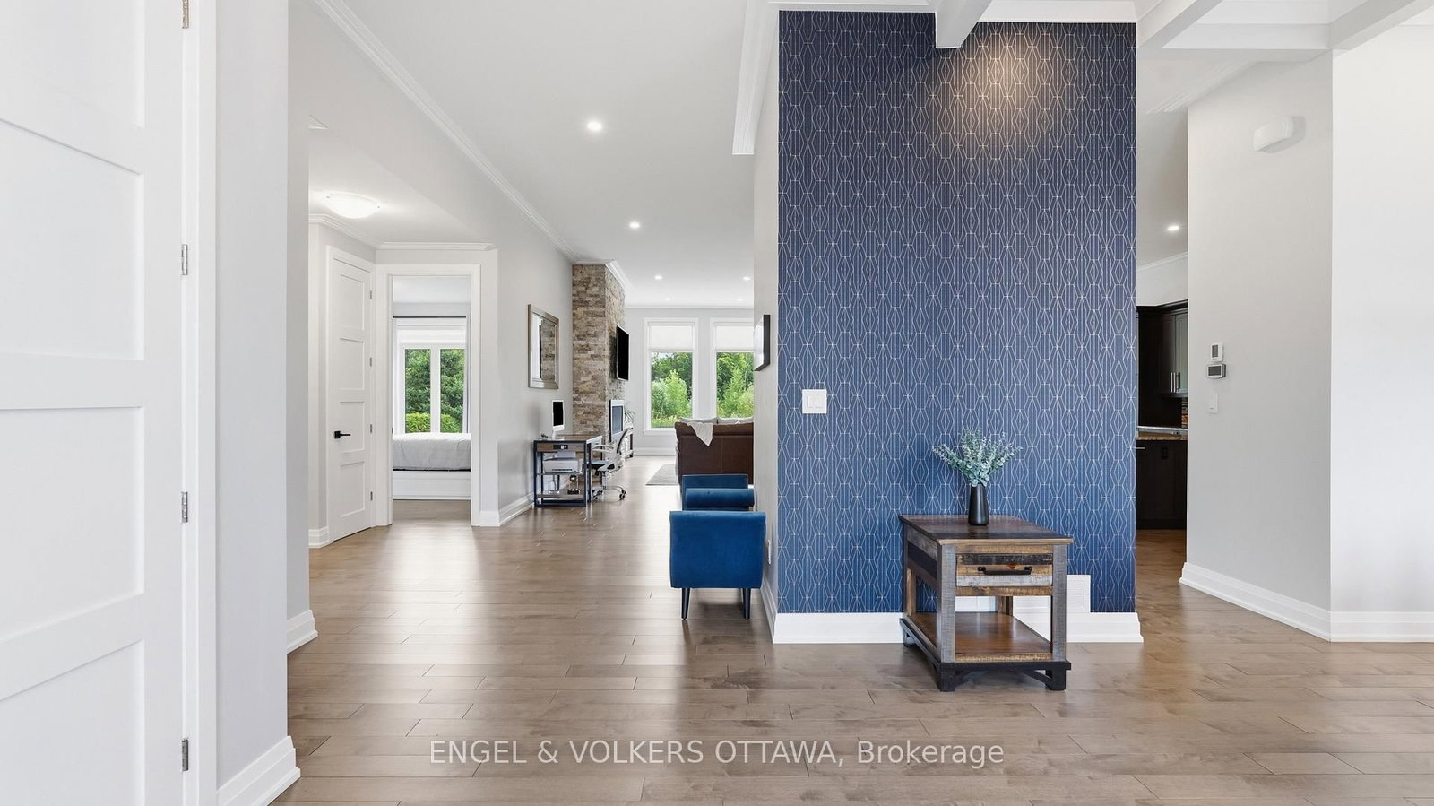 1914 Cedarlakes Way • Ottawa, ON photo 5