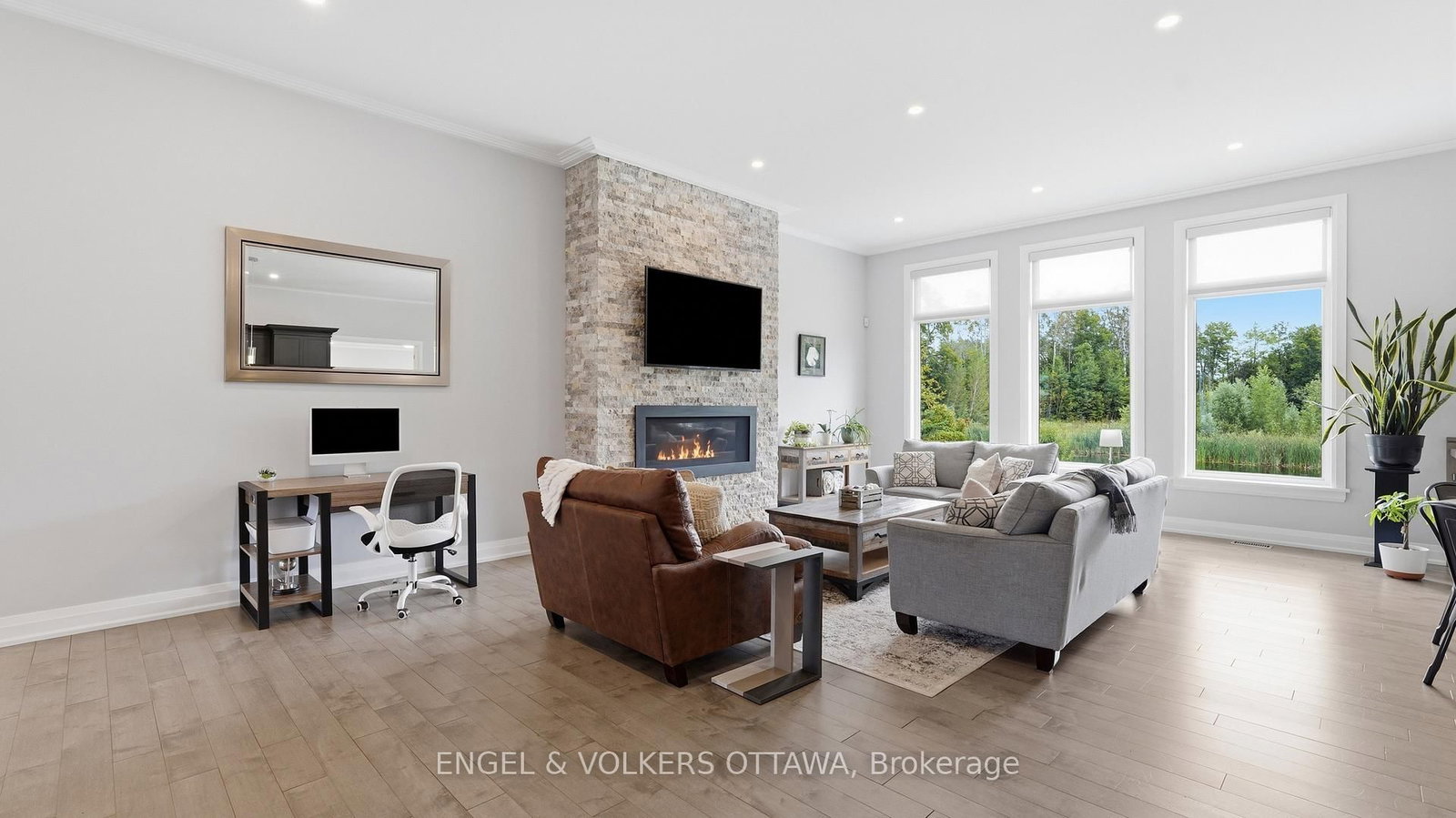 1914 Cedarlakes Way • Ottawa, ON photo 6