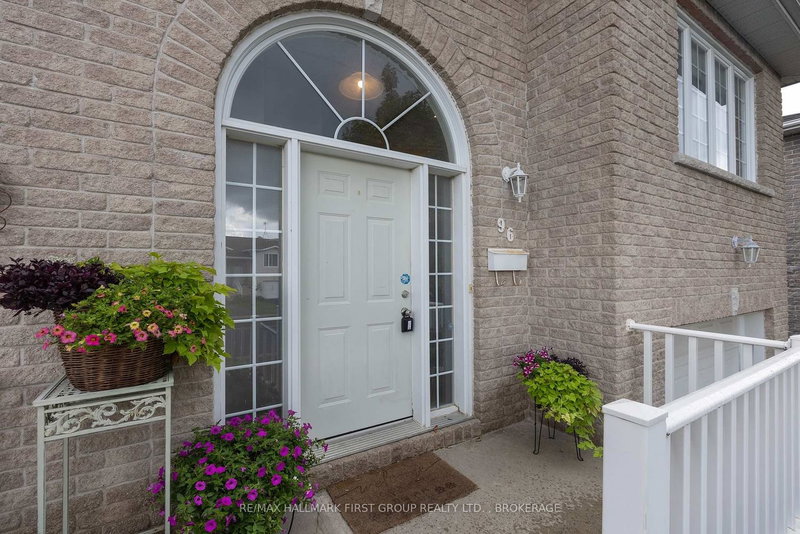 96 Briceland Street