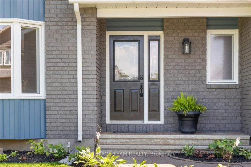 38 Patterson Crescent