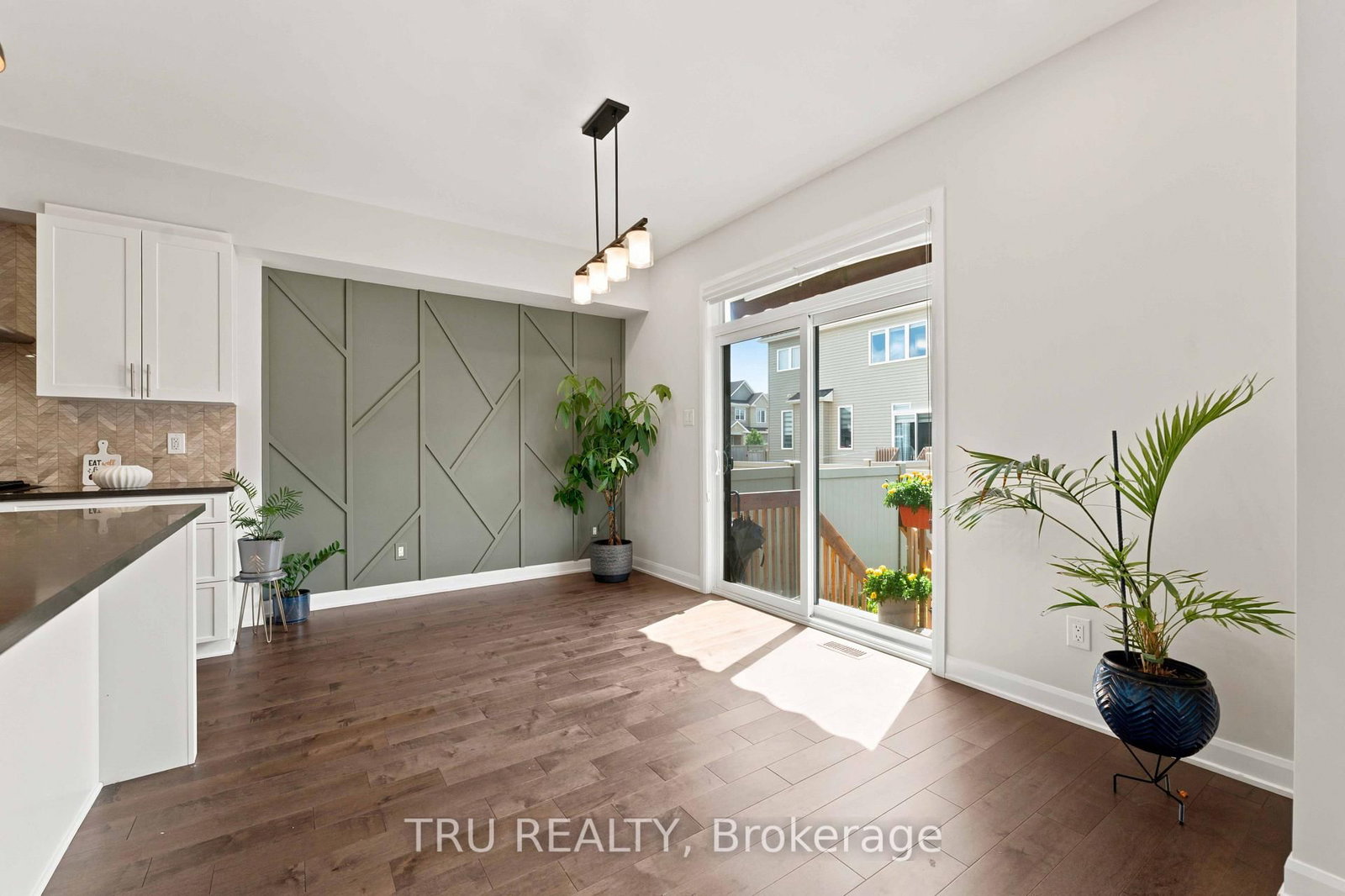 603 Winterset Road • Ottawa, ON photo 17