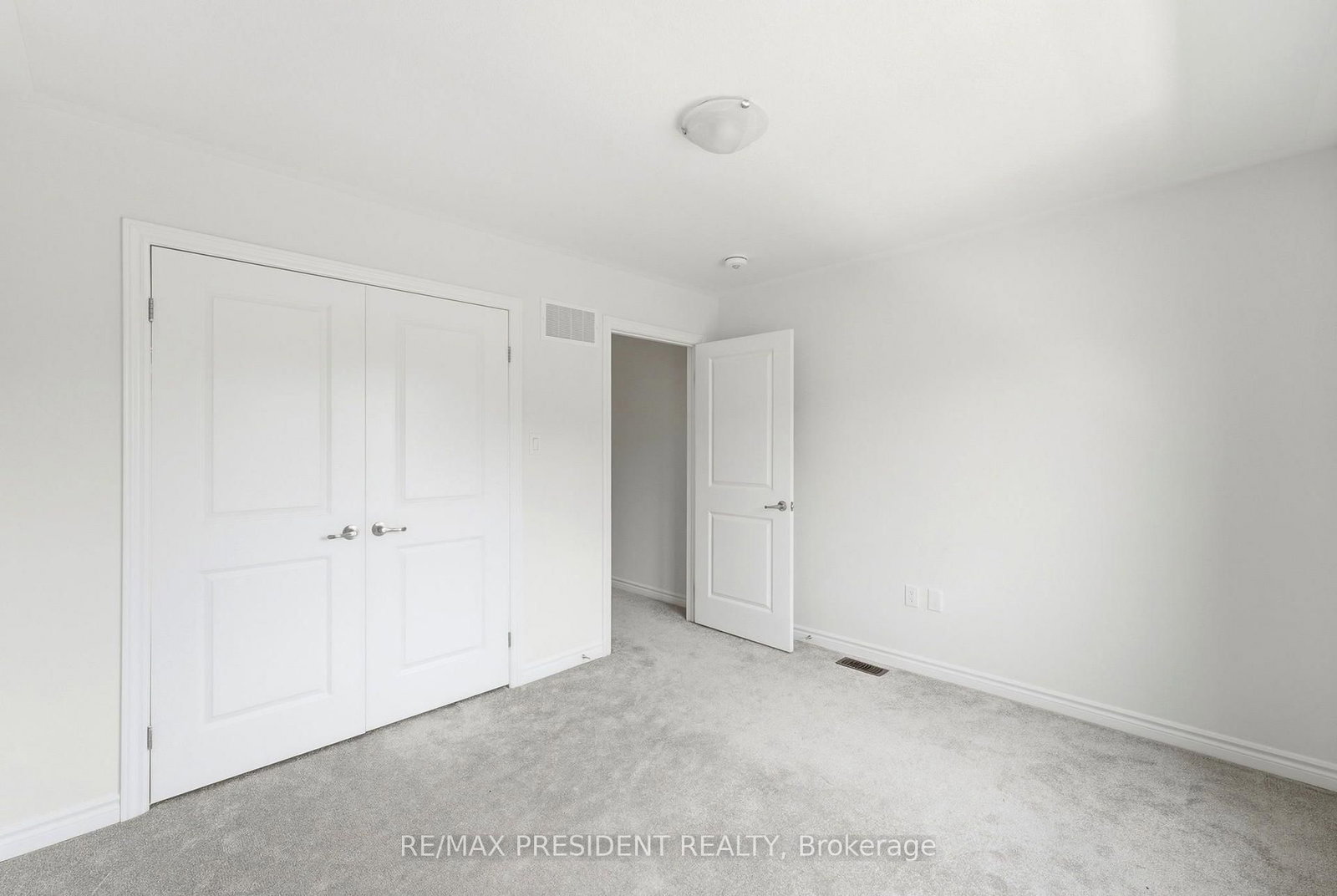 10 Poole Street • Brantford, ON photo 30