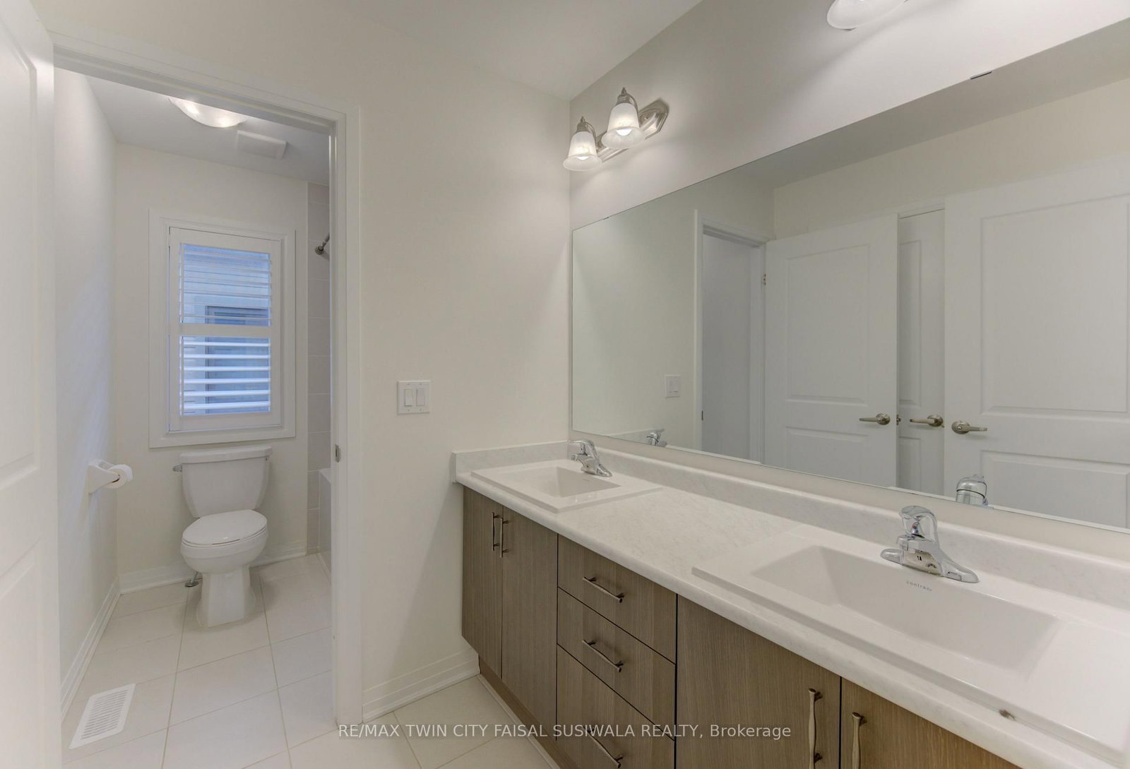 10 Mildred Gillies Street • North Dumfries, ON photo 17