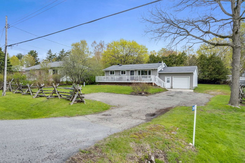 2498 Rideau Ferry Road