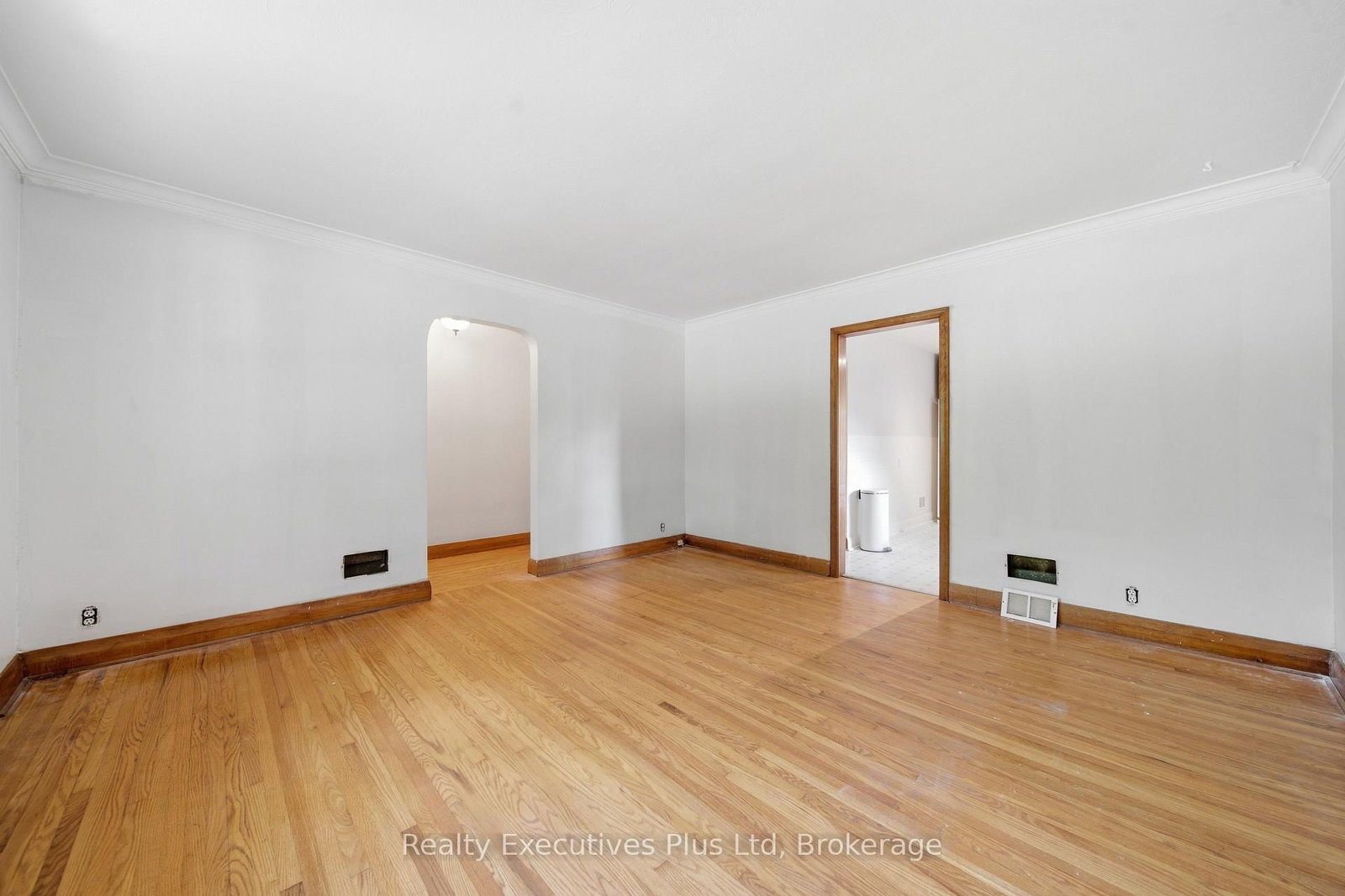 361 Metcalfe Street • Guelph, ON photo 6
