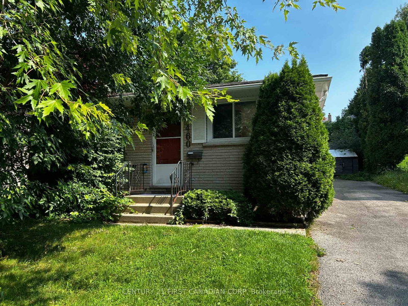 Room 2 - 460 Castlegrove Boulevard