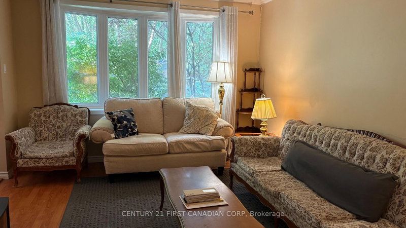 Room 5 - 460 Castlegrove Boulevard