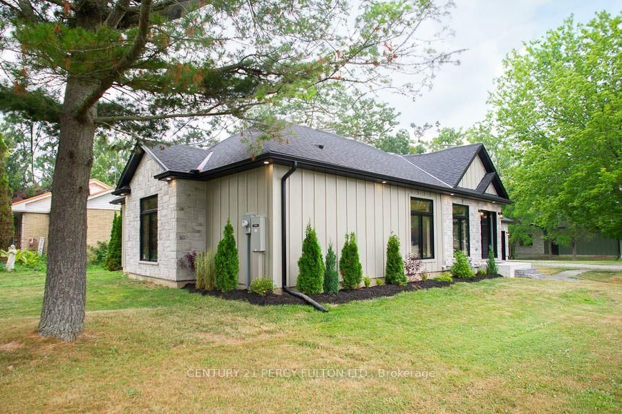 68 Hamilton Plank Road • Norfolk, ON photo 3