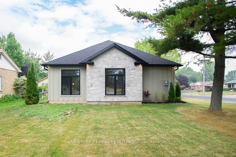 68 Hamilton Plank Road • Norfolk, ON photo 4