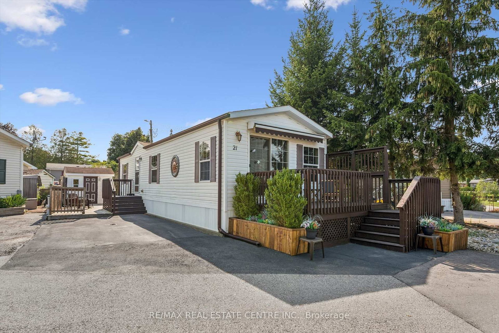 21 Trillium Beach Drive • Guelph/Eramosa, ON photo 1