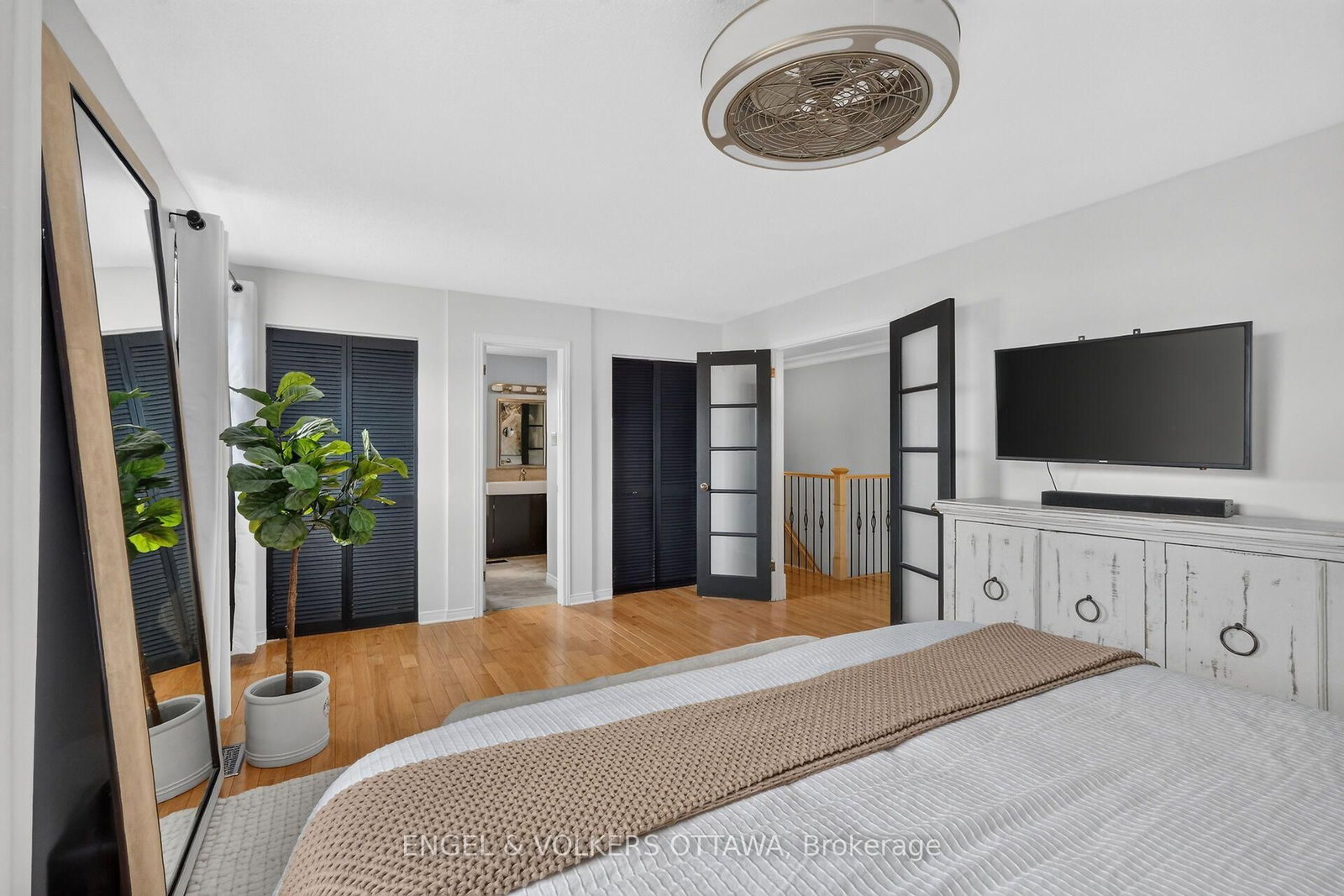 1069 St Germain Crescent • Ottawa, ON photo 21