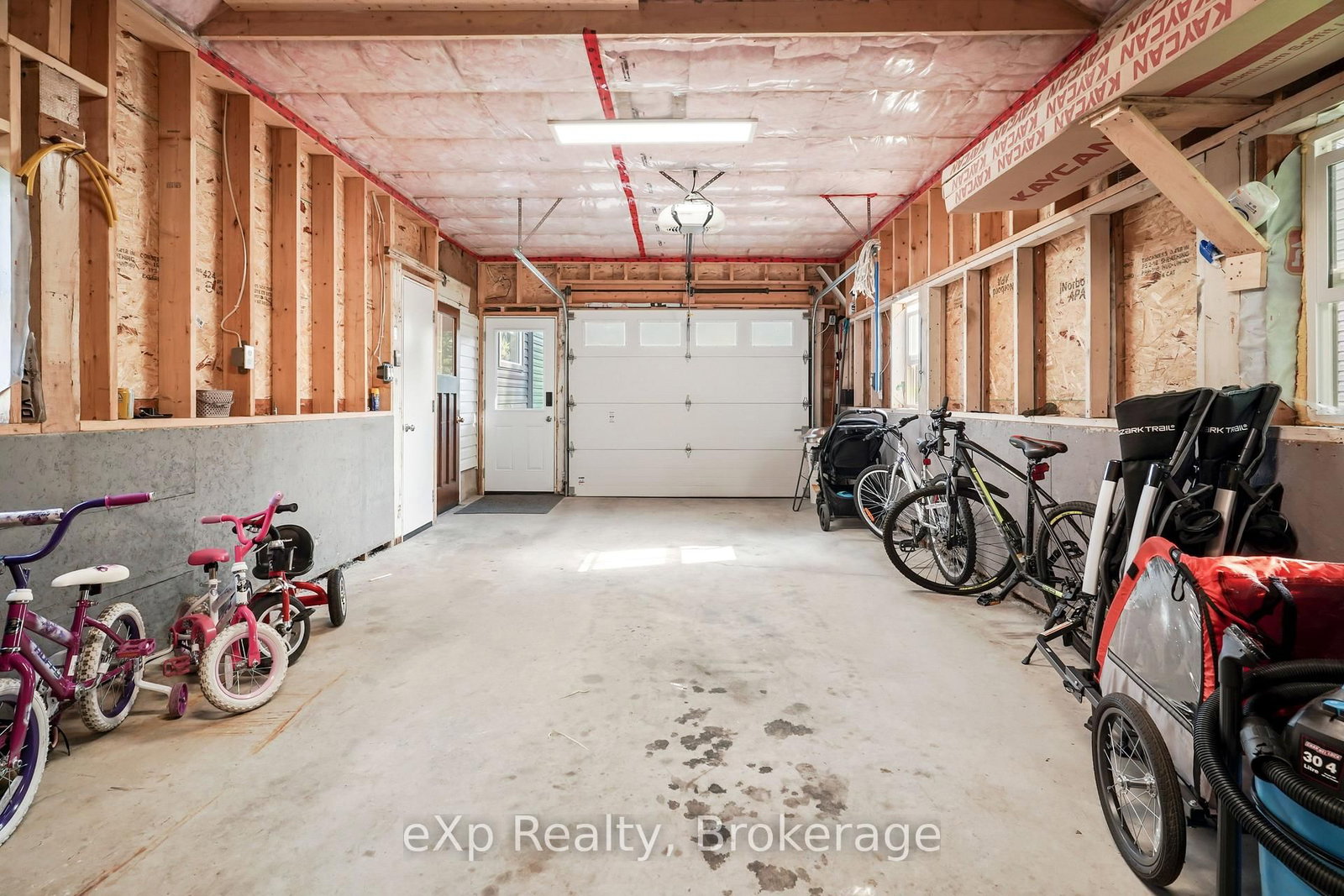 1060 Sanderson Street • Howick, ON photo 27