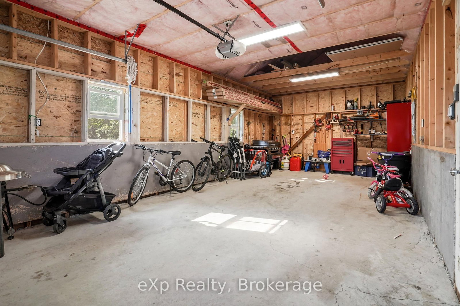 1060 Sanderson Street • Howick, ON photo 28