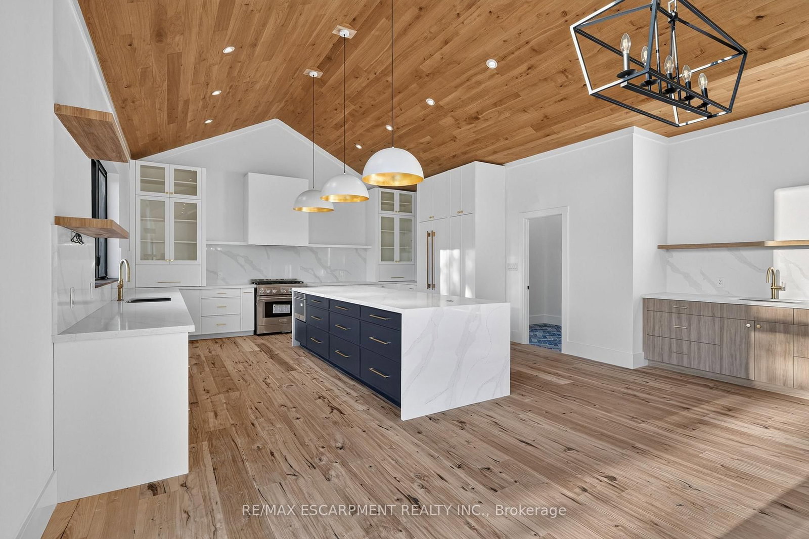1641 Brackenrig Road • Muskoka Lakes, ON photo 10