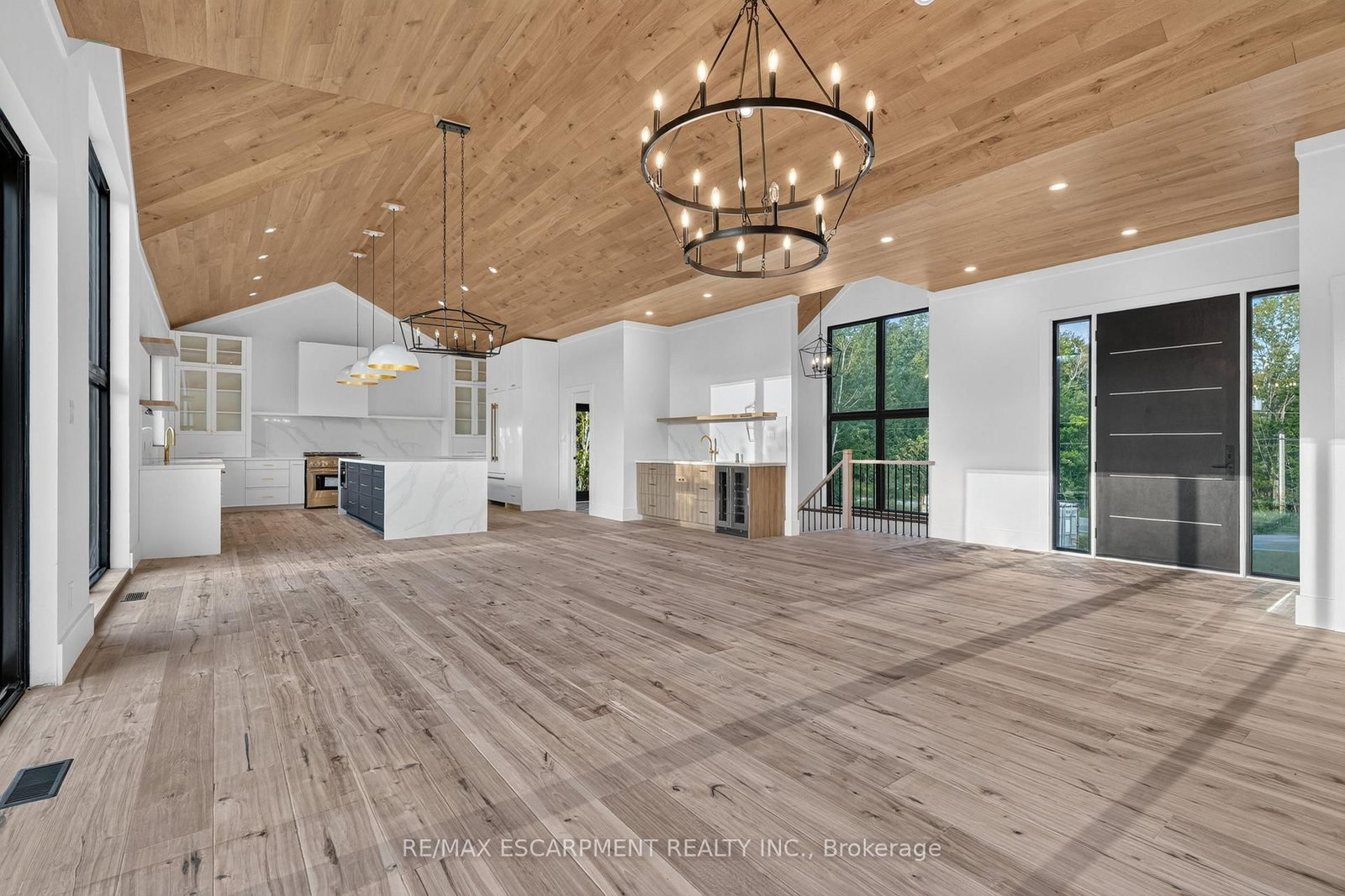 1641 Brackenrig Road • Muskoka Lakes, ON photo 5
