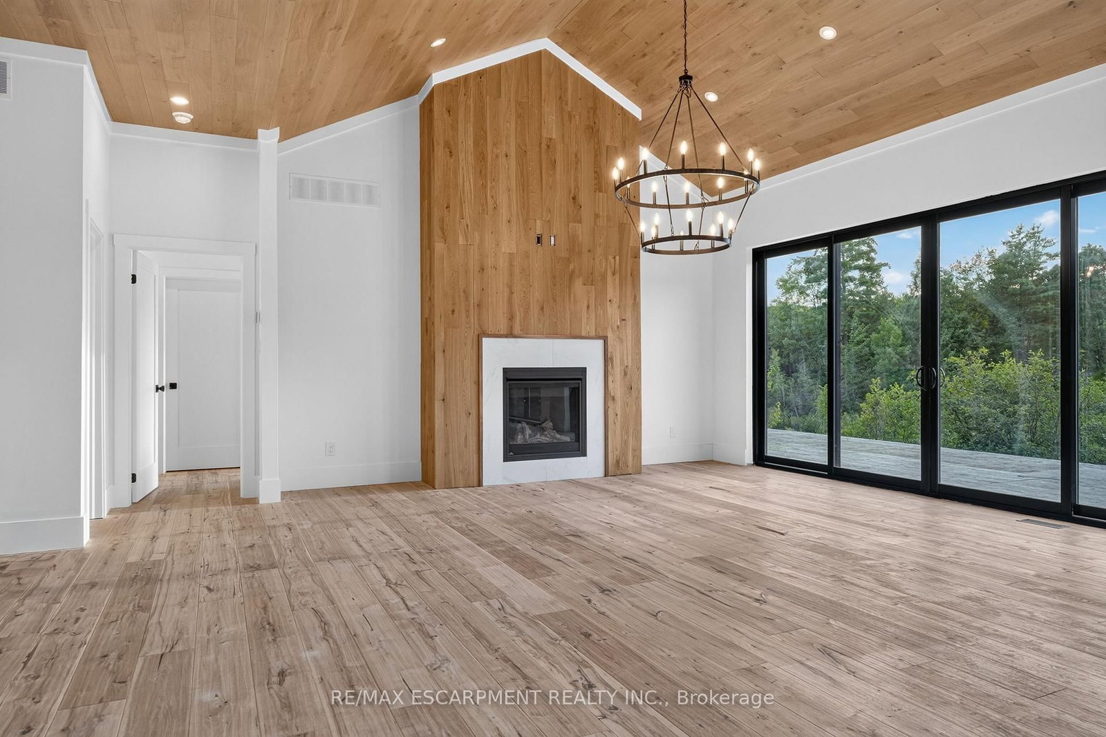 1641 Brackenrig Road • Muskoka Lakes, ON photo 6