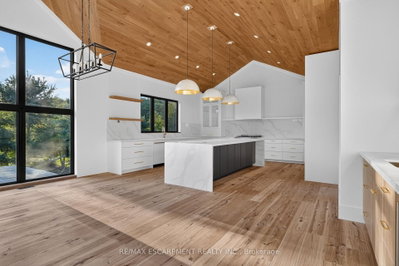 1641 Brackenrig Road • Muskoka Lakes, ON photo 9