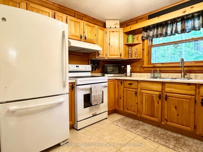 55 Golf Club Crescent • Kawartha Lakes, ON photo 8
