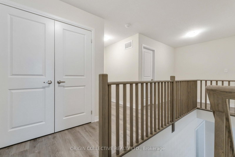185 Bedrock Dr S photo 5
