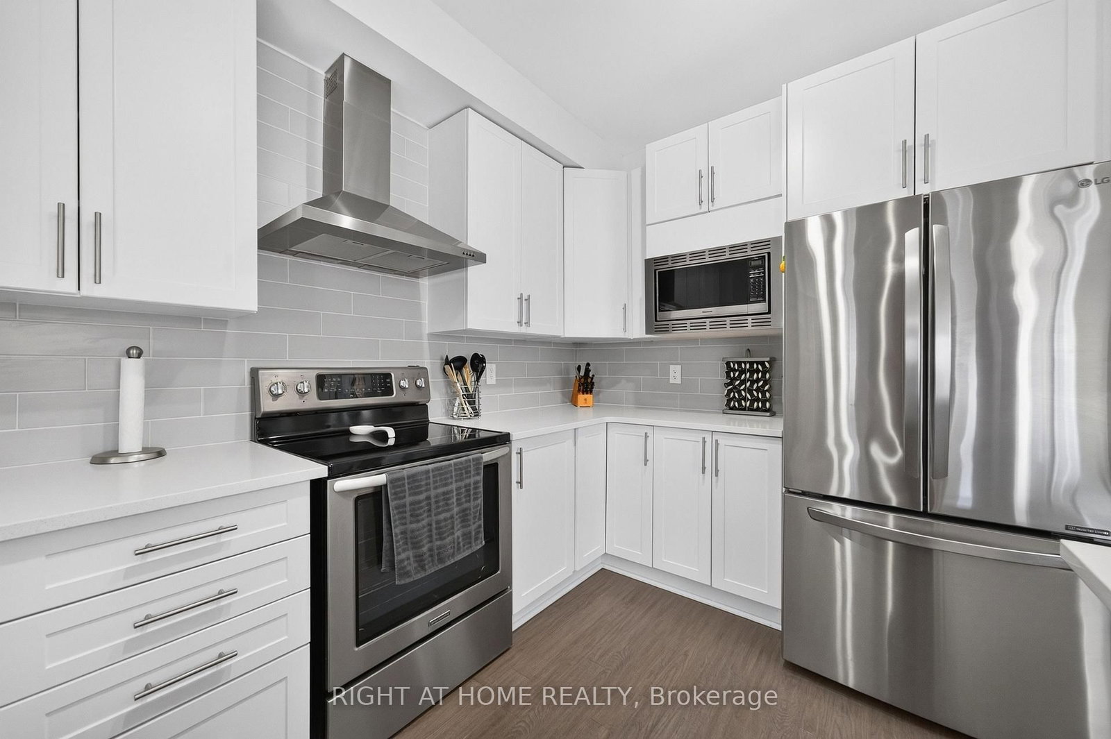 624 Spring Valley Drive • Ottawa, ON photo 24