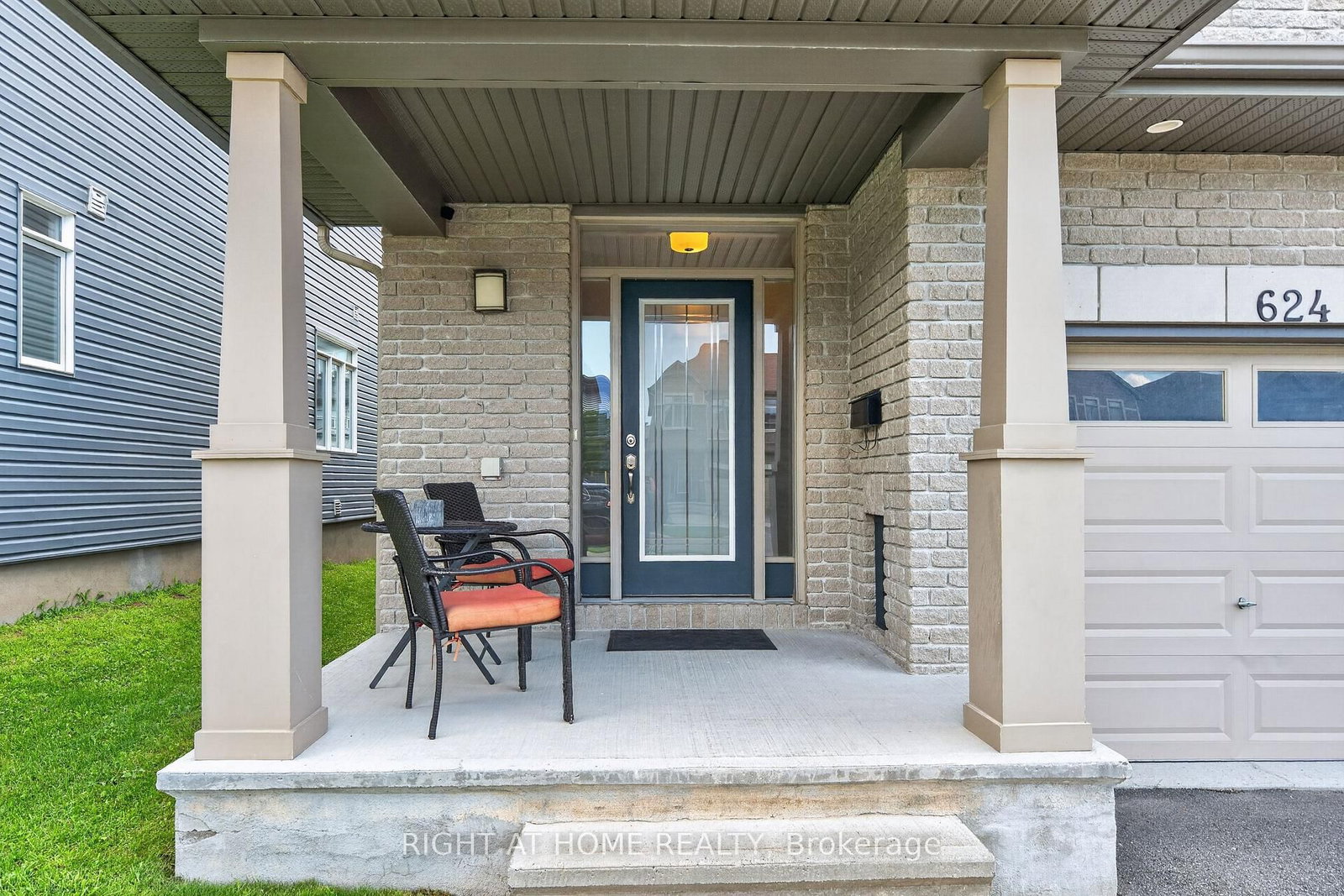 624 Spring Valley Drive • Ottawa, ON photo 3