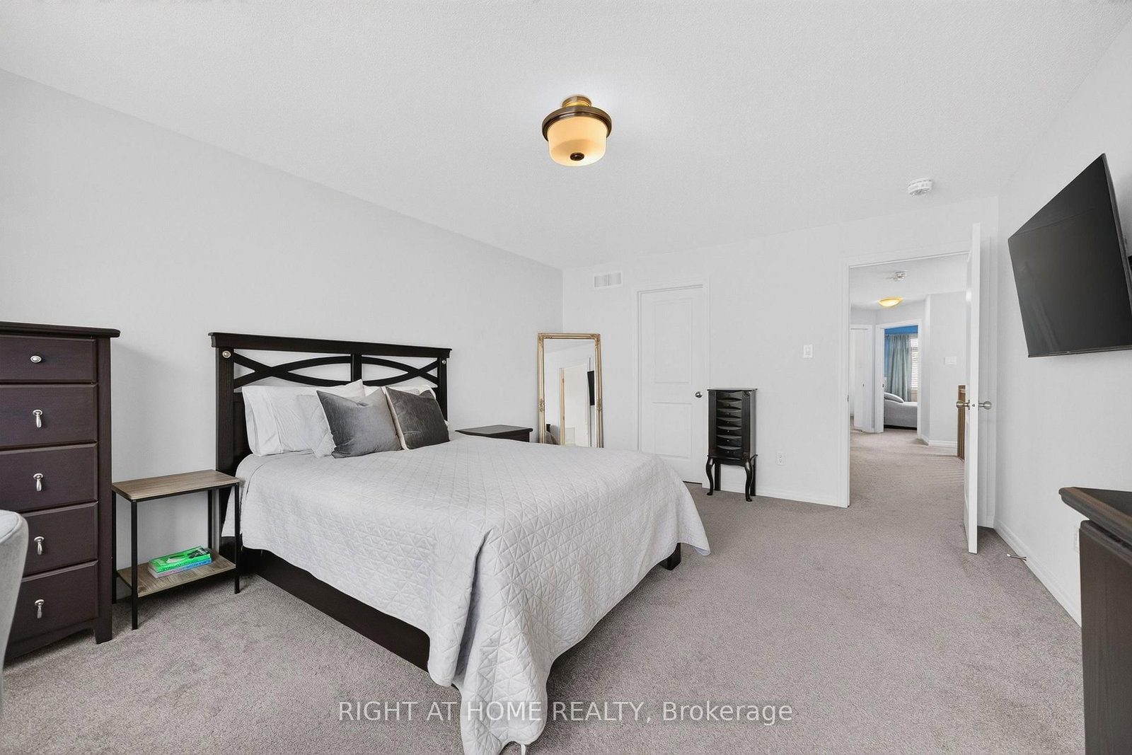 624 Spring Valley Drive • Ottawa, ON photo 30