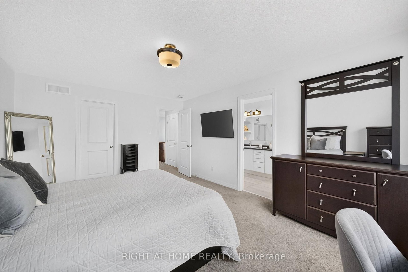 624 Spring Valley Drive • Ottawa, ON photo 31