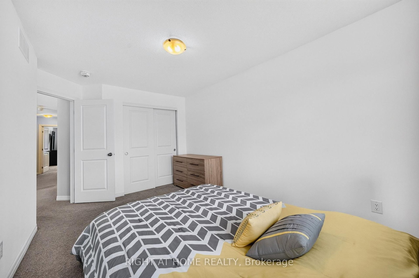 624 Spring Valley Drive • Ottawa, ON photo 36