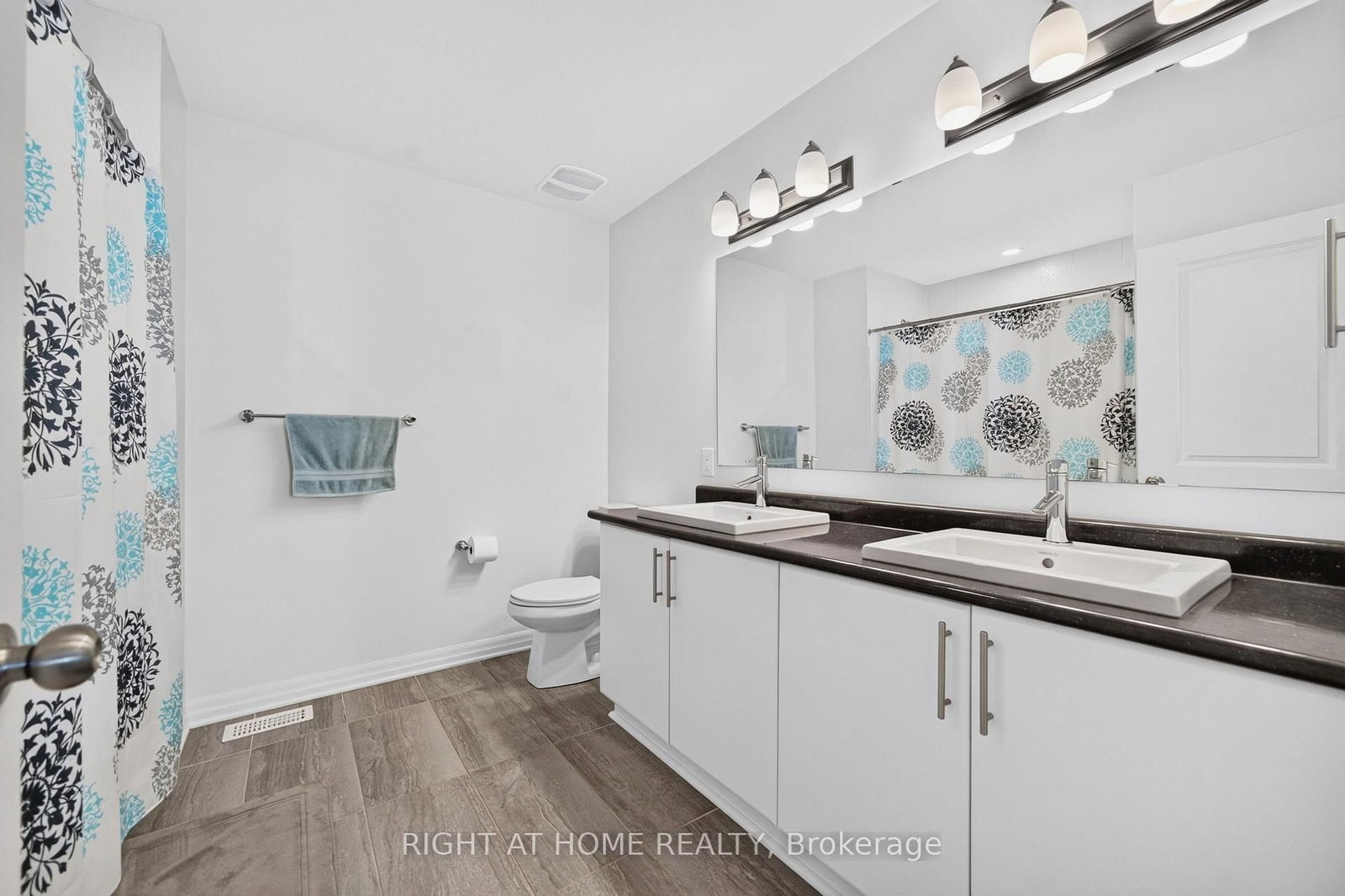 624 Spring Valley Drive • Ottawa, ON photo 39