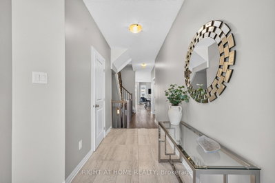 624 Spring Valley Drive • Ottawa, ON photo 6