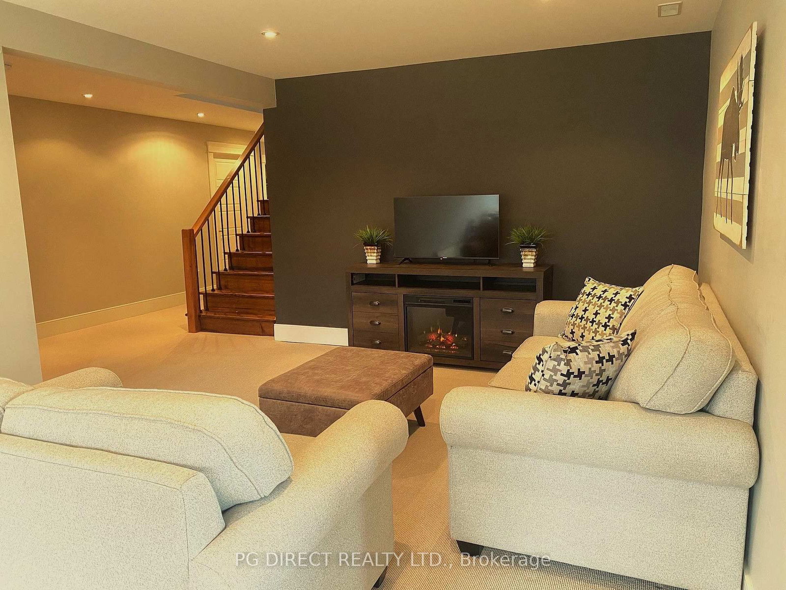 2 Hawk Ridge Court E • Huntsville, ON photo 15