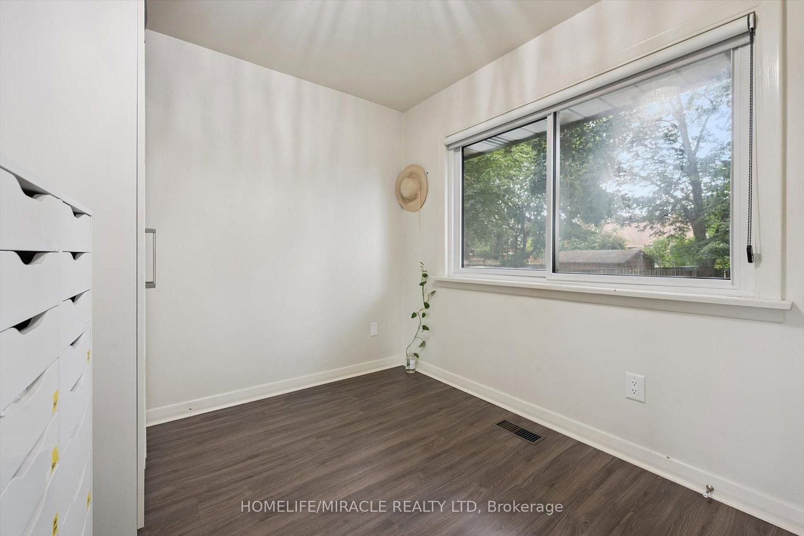 60 Edinburgh Road • Kitchener, ON photo 16