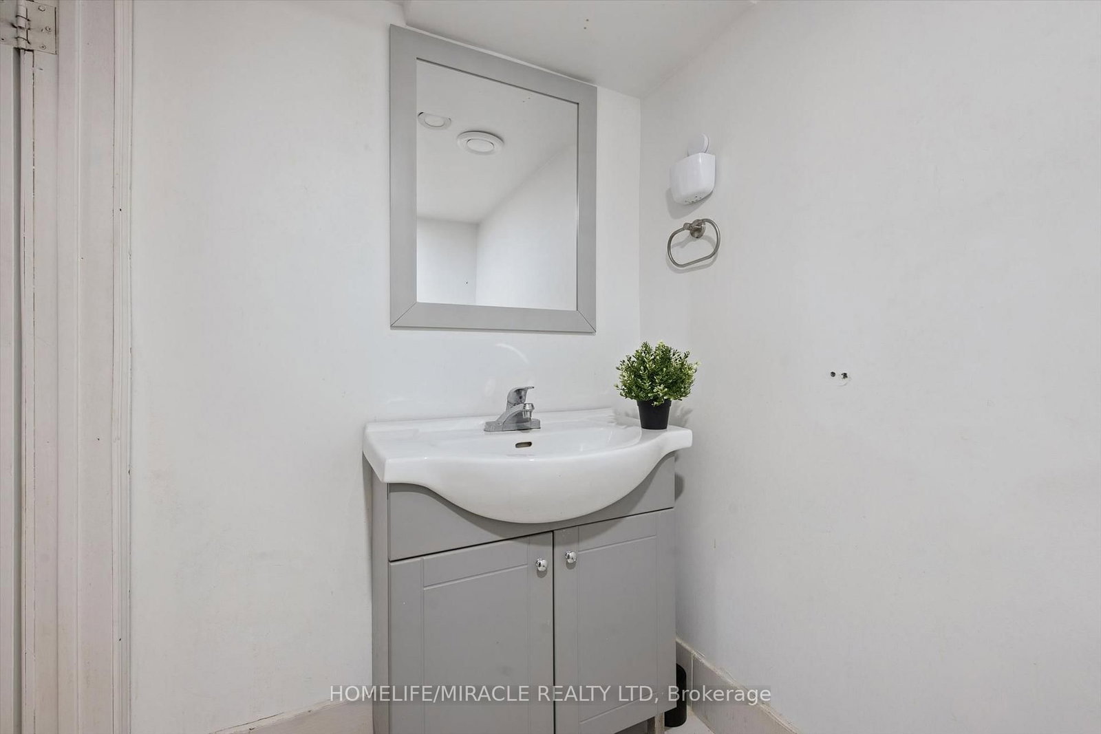 60 Edinburgh Road • Kitchener, ON photo 30
