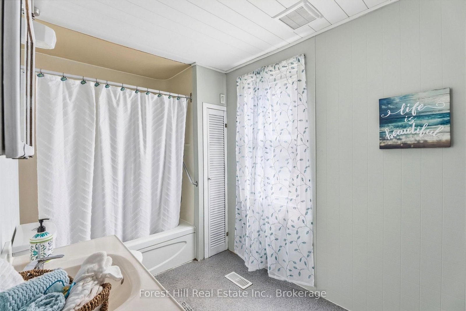9 Spruce Glen Road • Huntsville, ON photo 12