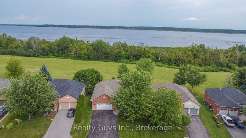 16 Crescent Moon Lane