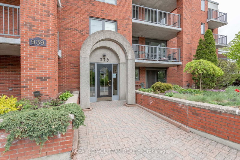 105 - 939 NORTH RIVER Road