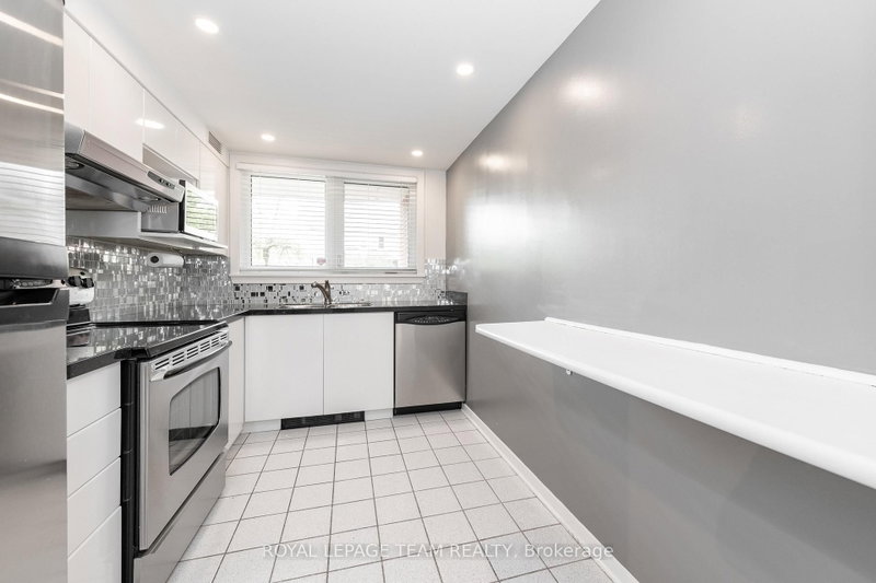 105 - 939 NORTH RIVER Road