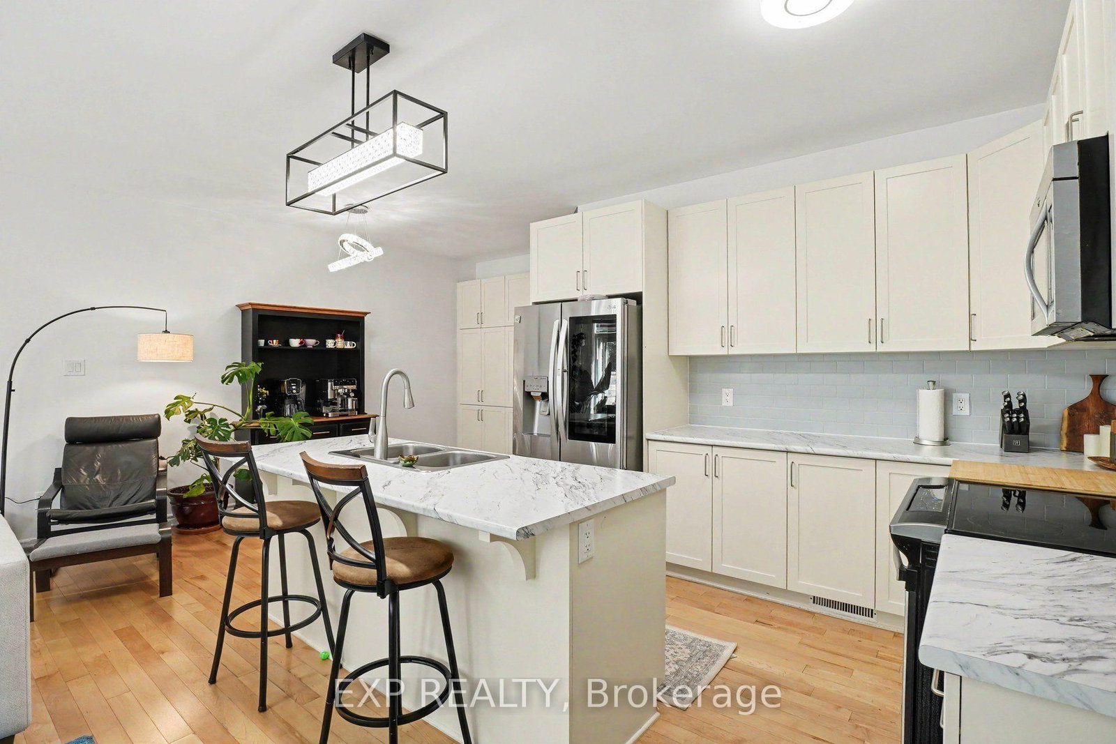 897 Bunchberry Way • Ottawa, ON photo 10