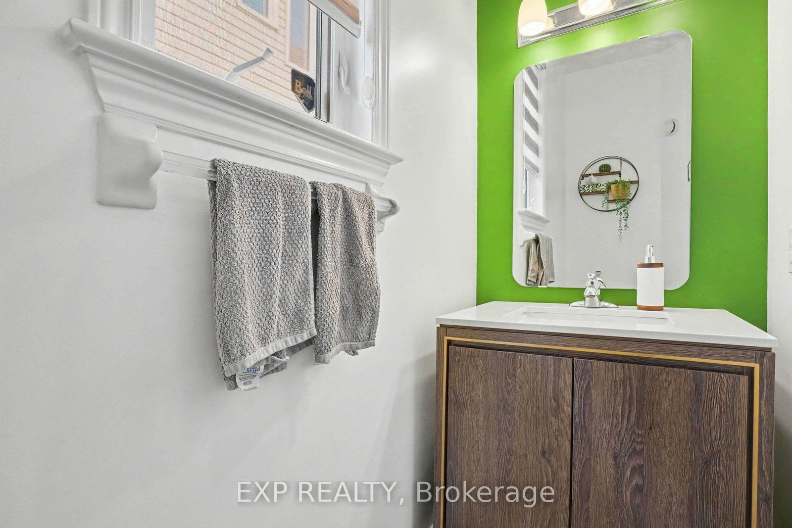 897 Bunchberry Way • Ottawa, ON photo 11