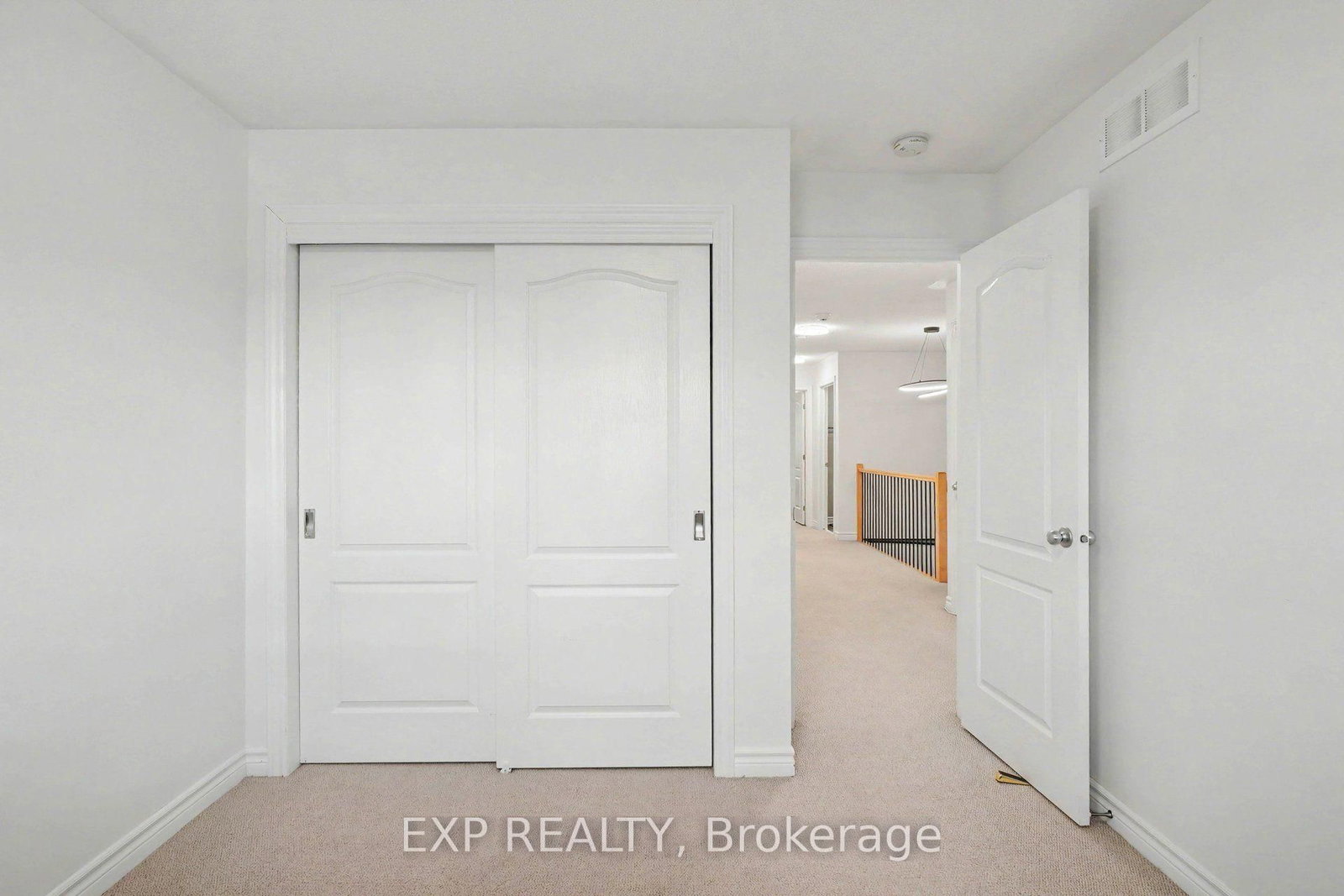 897 Bunchberry Way • Ottawa, ON photo 14