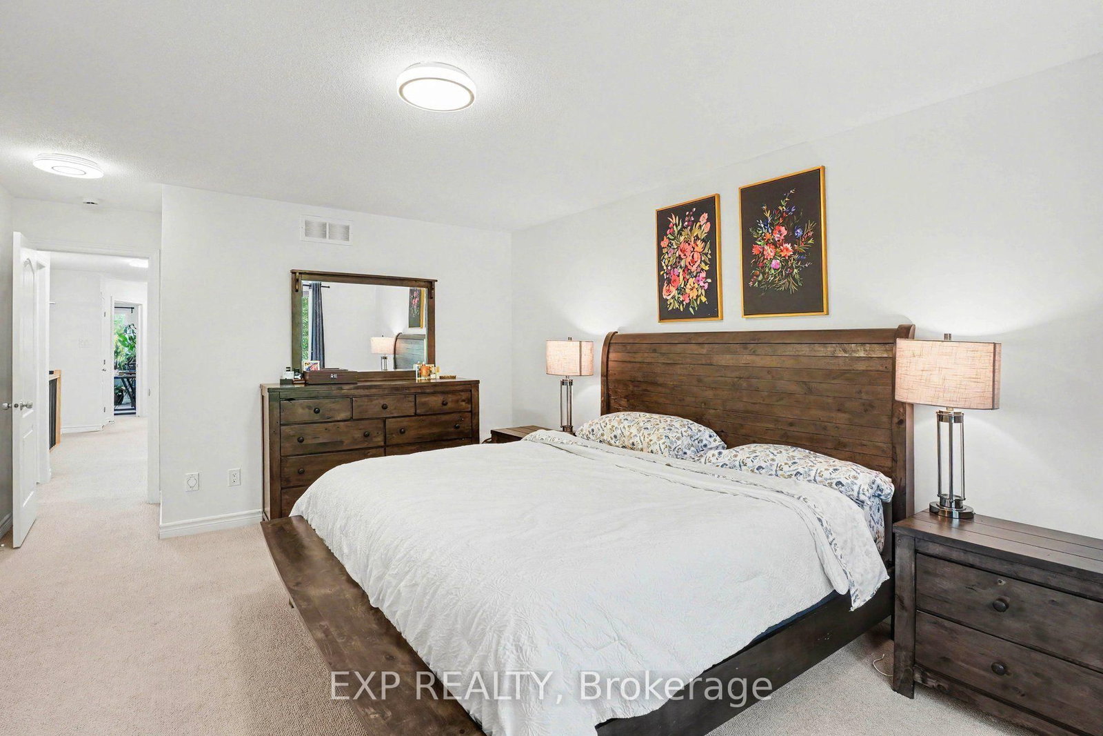 897 Bunchberry Way • Ottawa, ON photo 17