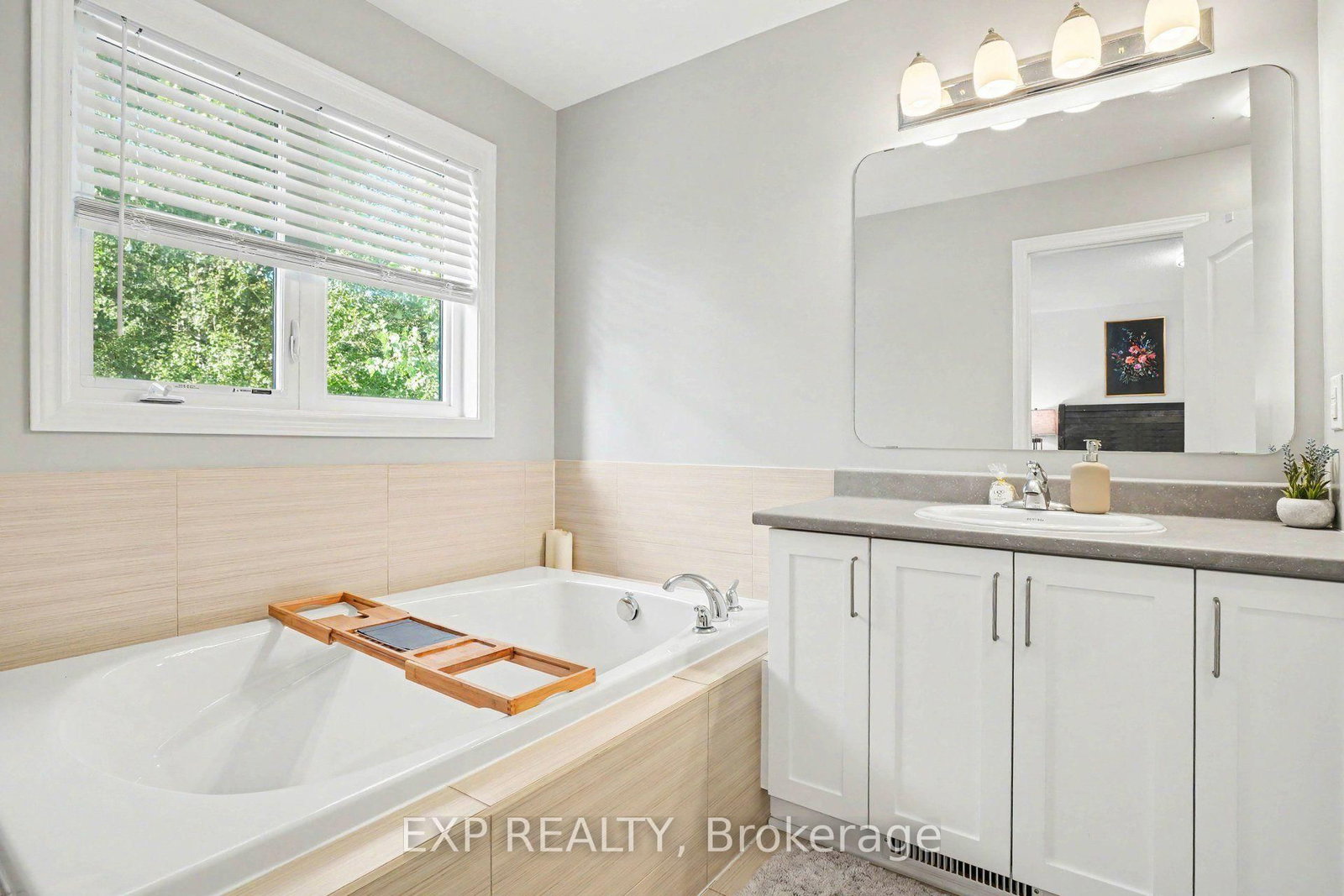 897 Bunchberry Way • Ottawa, ON photo 23